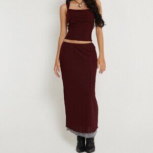 Motel Tresha Maxi Skirt In Mesh Burgundy